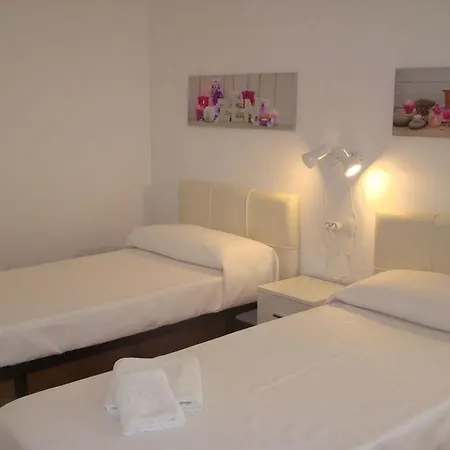 Casa De La Belvedere - Wonderful Sea Views - Elegant Terrace Area - Great For Families Вилла Сон-Боу