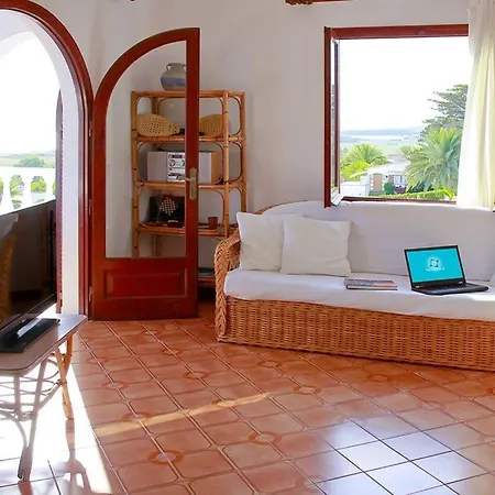Вилла Casa De La Belvedere - Wonderful Sea Views - Elegant Terrace Area - Great For Families